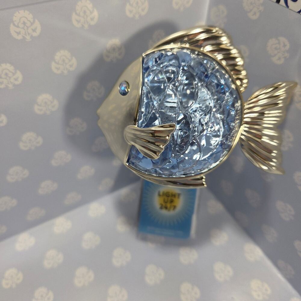 Bath and Body Works Fish Wallflower Plug In with Light